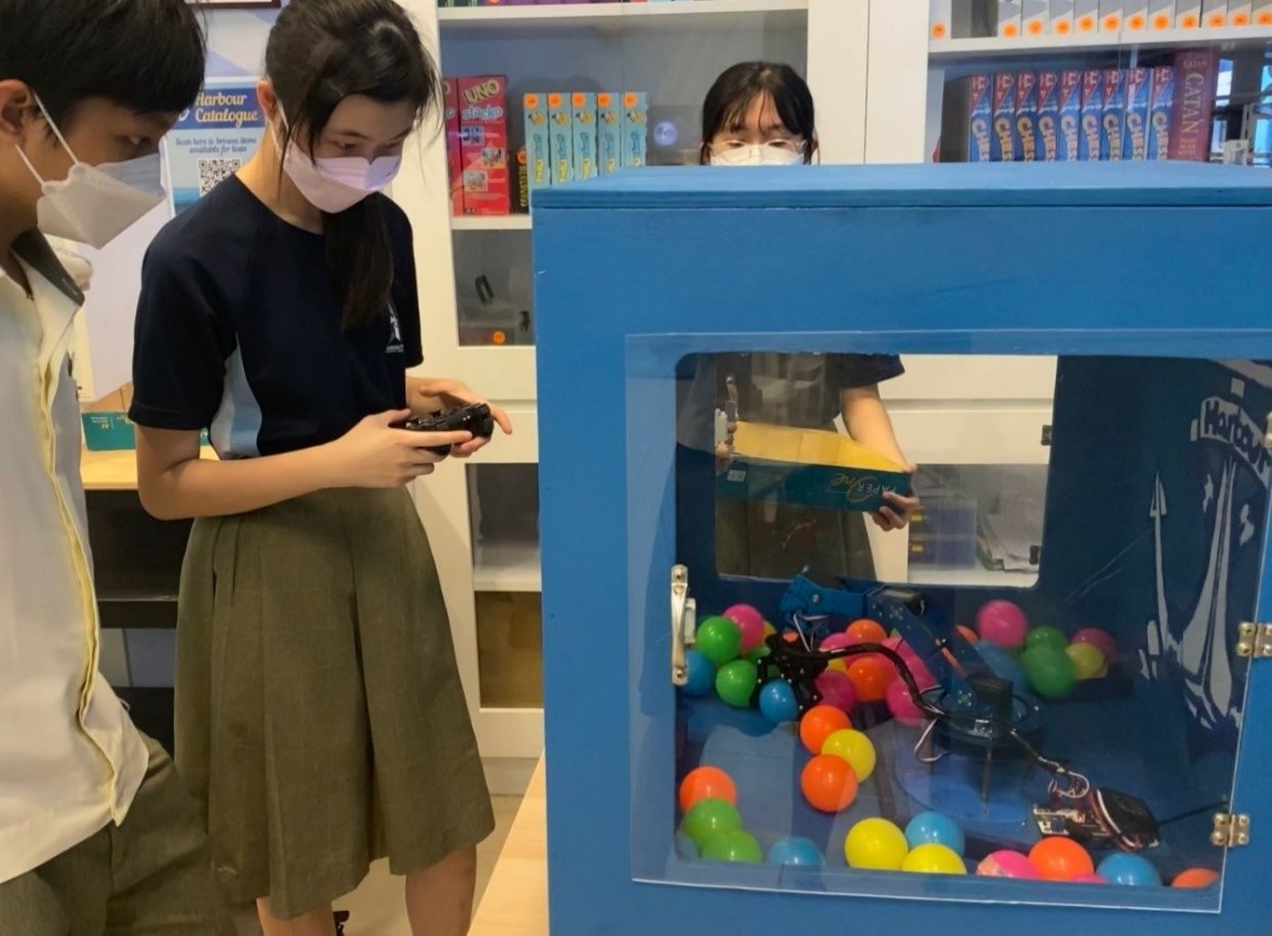 Claw machine constructed by Harbour Crew.jpg